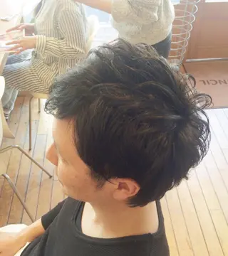 ショート メンズ 内田 芽依子のヘアスタイル