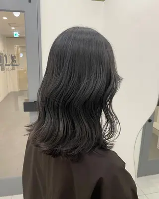 ミディアム カラー 抜け感style💎 𝑹𝑼𝑵𝑨のヘアスタイル