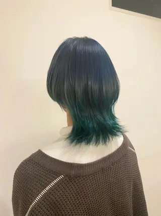 ミディアム カラー 藤野 凪沙のヘアスタイル