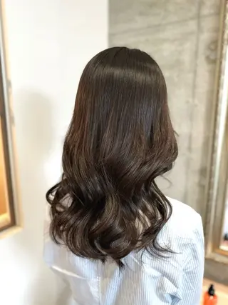 ロング カラー AyaLa GRAN SPA 船橋所属・岩井 紅のヘアスタイル
