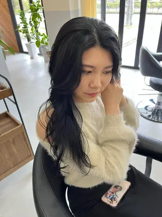 ロング カラー 神谷 夏帆のヘアスタイル