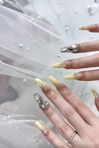 ネイル TIDY M&Mのネイルデザイン