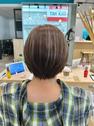 ショート カラー 🌞レイヤー×カラー 前川那津美🌞のヘアスタイル