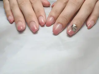 ネイル 𝐑𝐞𝐯𝐢𝐨 ___堺市西区のマツエク・マツパデザイン