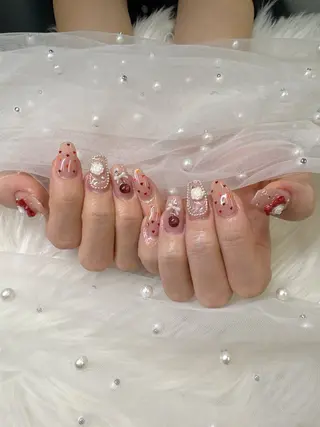 ネイル クイーンズネイル銀座所属・Queeens nailのネイルデザイン