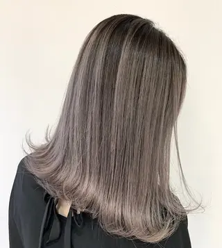 ミディアム カラー ヘアアレンジ ハイトーン/透明感/ レイヤー/かずや🦁のヘアスタイル