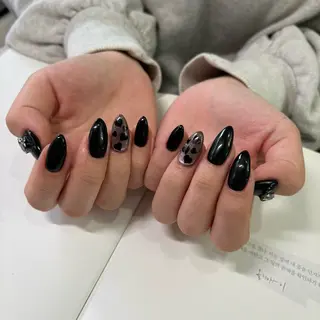 ネイル ネイルズシャトン🪡 ネイリスト齊藤のネイルデザイン