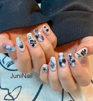 ネイル JuniNail 주니네일🇰🇷suのネイルデザイン
