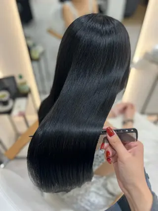 ロング カラー Zina aimiのヘアスタイル