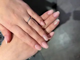 ネイル 派手髪ハイトーン💛 ネイル💅まりなのヘアスタイル