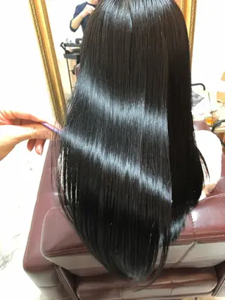 ミディアム 髪質改善//縮毛矯正 This表参道のヘアスタイル