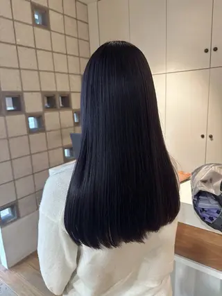 ロング カラー 塩澤 榛奈のヘアスタイル
