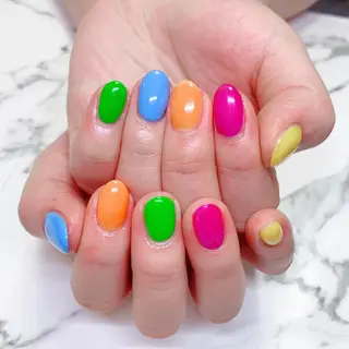 ロング カラー ネイル Q Free nailsのネイルデザイン