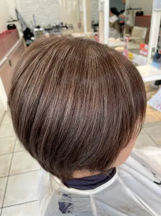 ショート カラー まつ毛/アイブロウ /髪質改善カラーのヘアスタイル