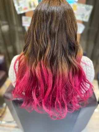 ロング 加藤 実穂のヘアスタイル