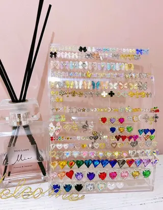 ネイル マツエク・マツパ アイブロウ Nail&eye Belire 新宿のネイルデザイン