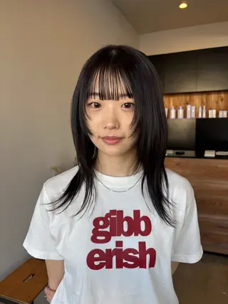 ミディアム カラー plus HAIR いずみのヘアスタイル