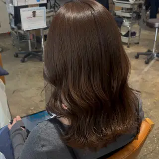 ミディアム カラー seiya/ beigeのヘアスタイル