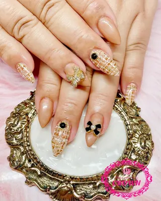 ネイル CROWN プライベートサロンのネイルデザイン