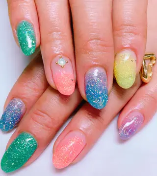 ネイル bijou所属・相馬 礼菜のネイルデザイン