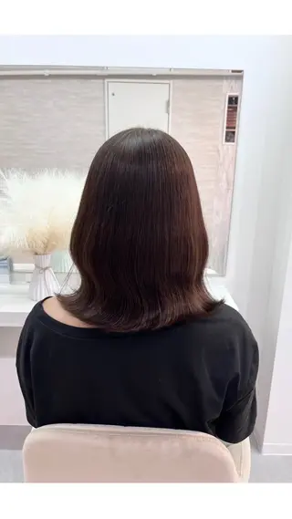 ミディアム 艶感ハイトーン/ 池袋/mei🩶のヘアスタイル