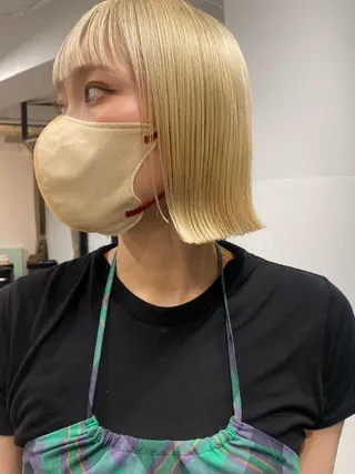 ショート カラー センターパート/ 暖色カラーayuのヘアスタイル