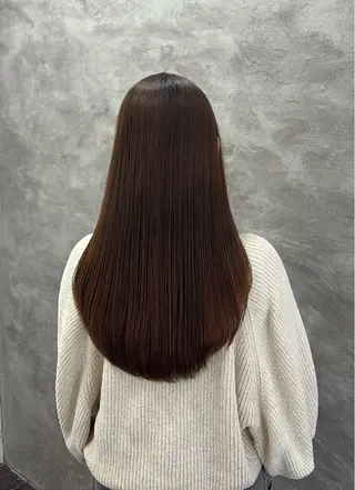 ロング ルプラボウ/ 内藤ほのか/艶カラーのヘアスタイル