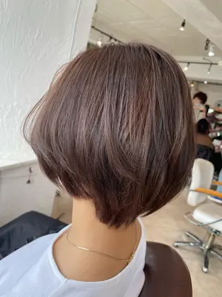 ショート 金子 しおりのヘアスタイル