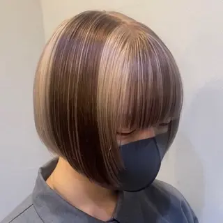 ショート カラー ハイトーン/レイヤー カット/TAKEのヘアスタイル