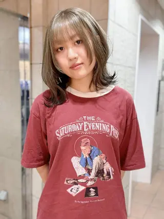 ミディアム 垢抜け/レイヤー/ ハイトーン/アスナのヘアスタイル