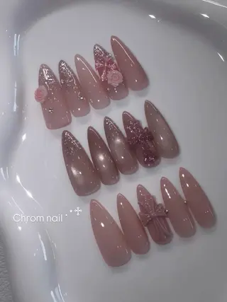 ネイル Salon Cleve所属・T. maoのネイルデザイン