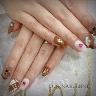 ネイル 🌈Yun nail hyejin💋のネイルデザイン