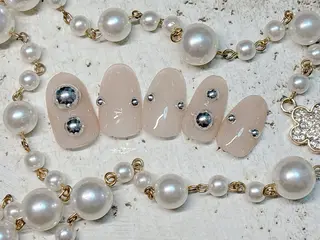 ネイル パッチリオメメ Lianaのネイルデザイン