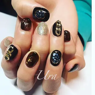 ネイル UrakoNail 《nail》のネイルデザイン