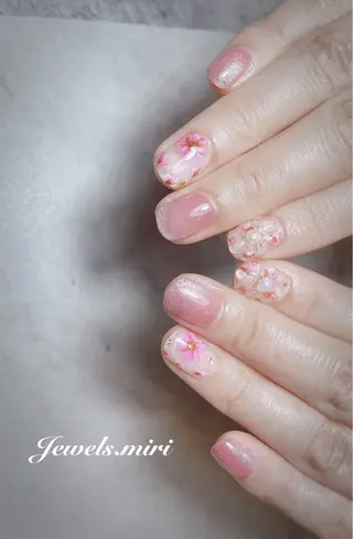 ネイル Jewels nail lily 白楽所属・ネイルサロン Jewels Mのネイルデザイン