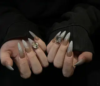 ネイル Pure&Rich Nailのネイルデザイン