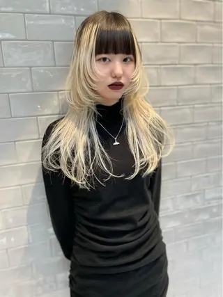 ミディアム カラー SALOWIN所属・ブリーチ✨ ボブ🪢レイヤーのヘアスタイル