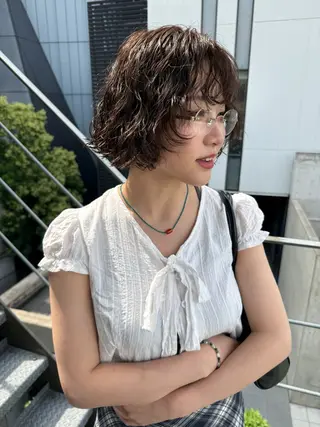 ショート レイヤーカット\ウル フ　chinatsuのヘアスタイル