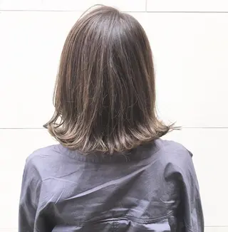 ミディアム カラー ショート、ボブ シマダマサトのヘアスタイル