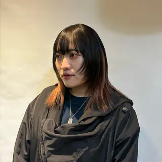 セミロング HANA所属・林 小桃のヘアスタイル