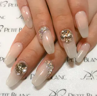 ネイル PetitBlanc KAZUKIのネイルデザイン