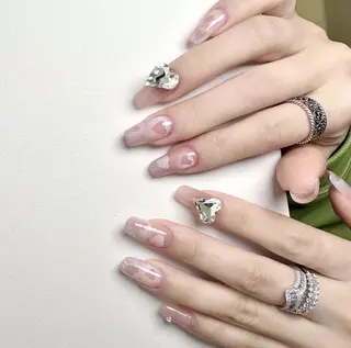 ネイル Queens テイのネイルデザイン