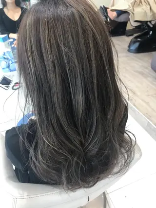 ロング ナガイ ユウキのヘアスタイル