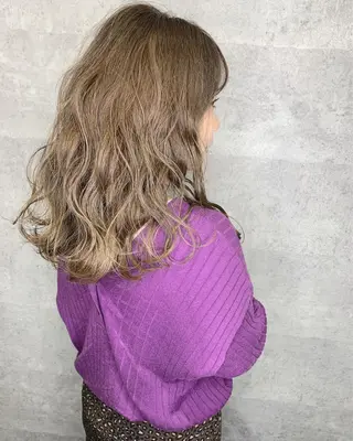 セミロング カラー 髪質改善 中川　翔のヘアスタイル