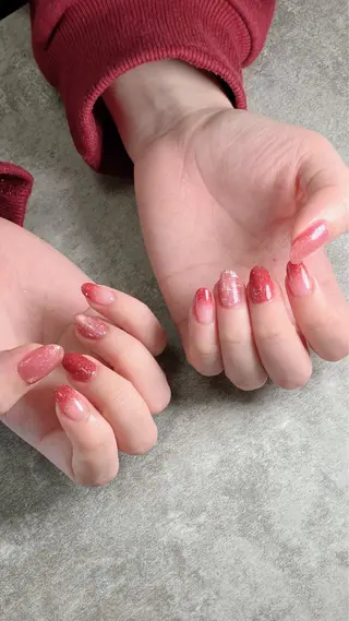 ネイル haleyume所属・shino🌟 痛ネイルのネイルデザイン