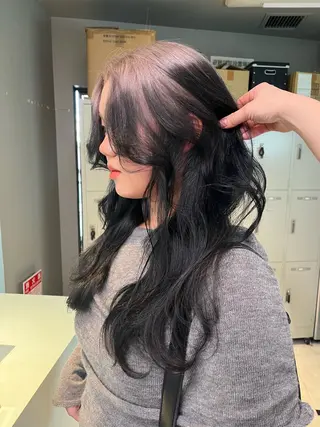 ロング カラー ブリーチカラー 🩵MIZUKIのヘアスタイル