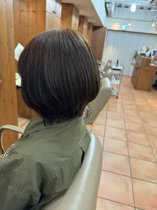 ショート equri×SHISEIDO所属・下田 希/レディースカットのヘアスタイル