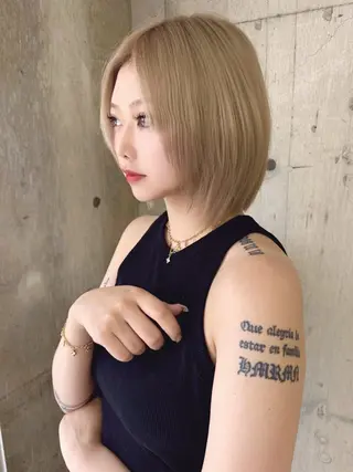 ミディアム カラー 脱白髪染め/ 髪質改善/ハクのヘアスタイル