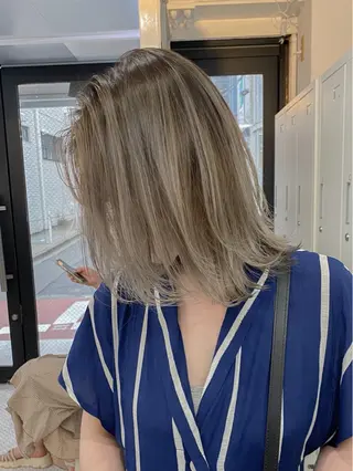 セミロング カラー 海外デザイン🇺🇸 石渡諒太のヘアスタイル