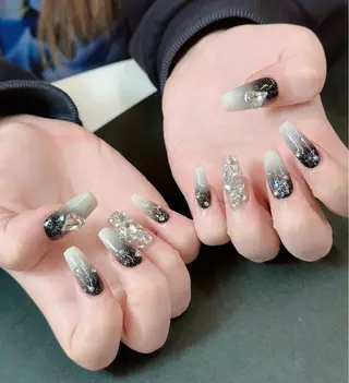 ネイル MOMO CHIのネイルデザイン